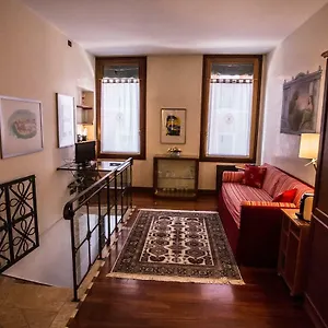 ca-malia.hotelinveneto.com/